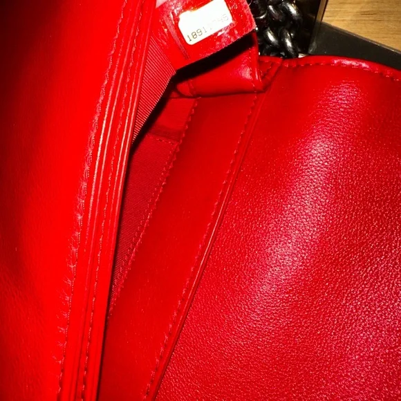 CHANEL Red Quilted Crossbody Bag with Chain Strap - Picture 7 of 16